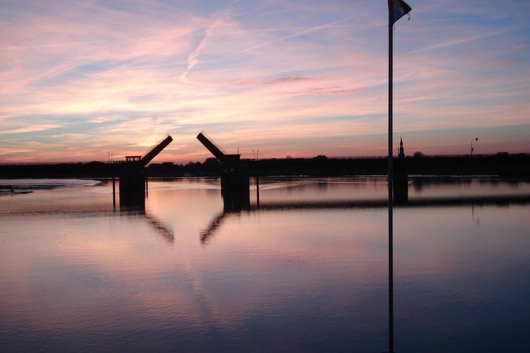 Eiderbrück bei Sonnenuntergang